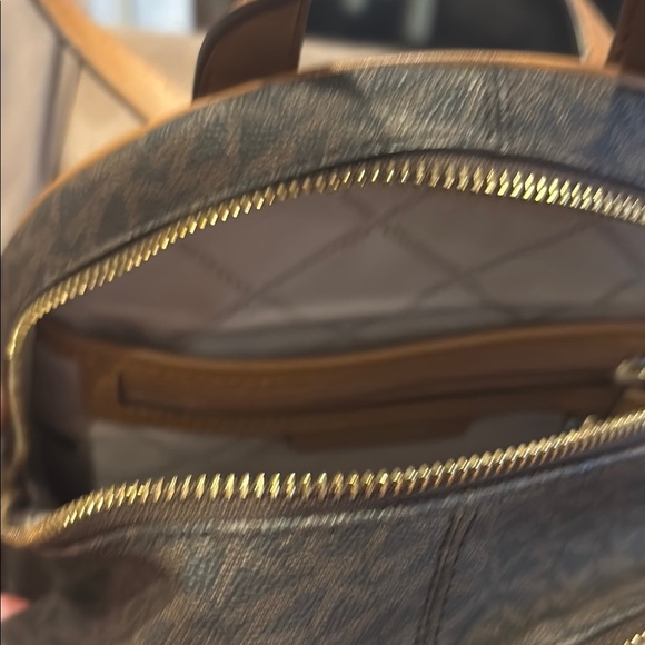 Michael Kors Monogram Backpack - New Without Tags - Picture 5 of 14